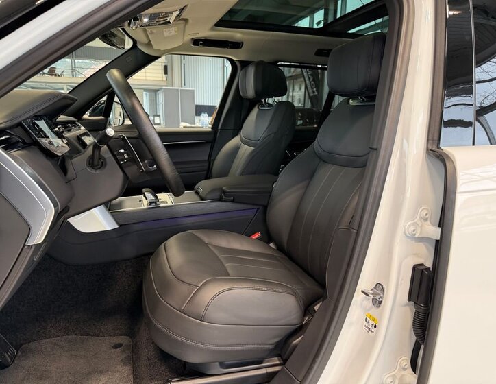 Land Rover Range Rover SUV / Terénní 4,4 l 390 kw