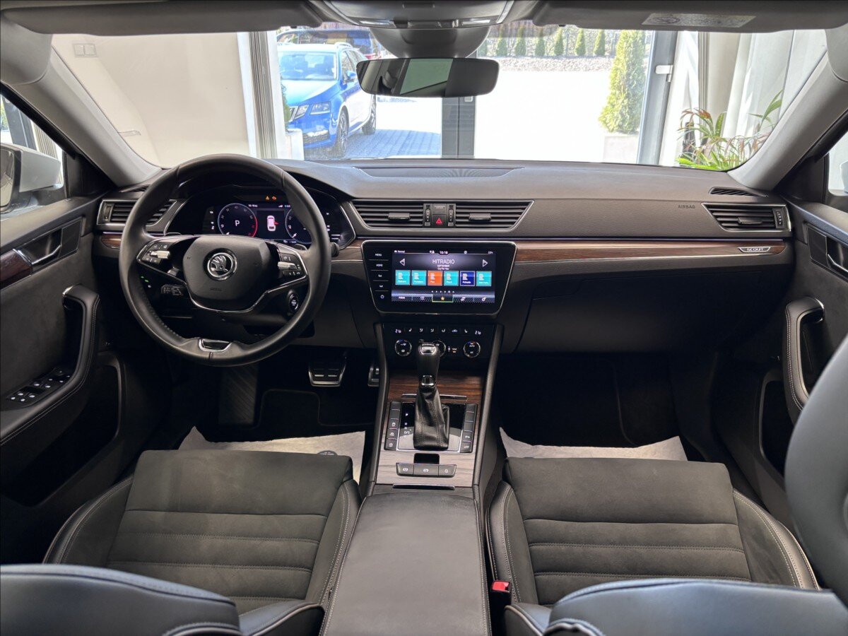 Škoda Superb Kombi 2,0 l 206 kw