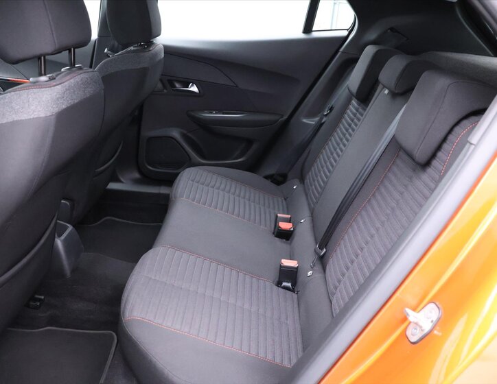 Peugeot 2008 SUV 1,2 l 74 kw