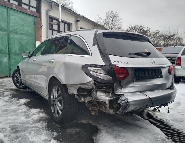 Mercedes-Benz Třídy C Kombi 2,1 l 125 kw
