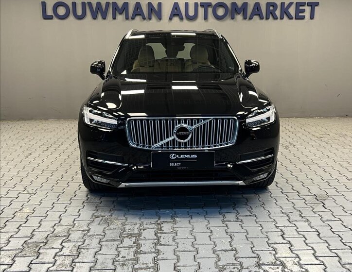 Volvo XC90 SUV / Terénní 2,0 l 240 kw