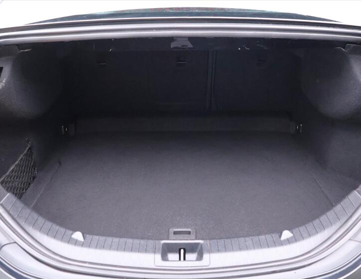 Mercedes-Benz CLA 10