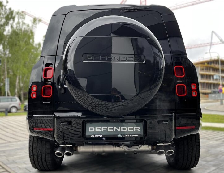 Land Rover Defender SUV / Terénní 5,0 l 313 kw