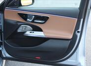 Mercedes-Benz Třídy E 32