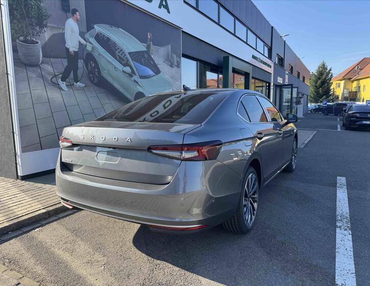 Škoda Superb 4