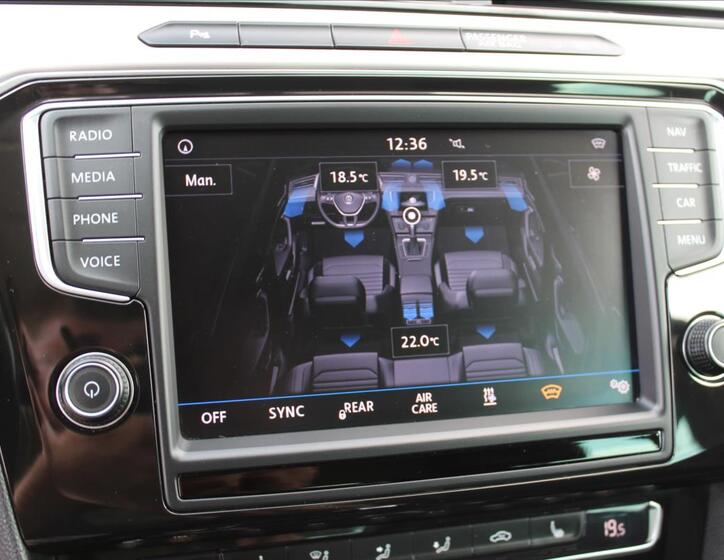 Volkswagen Passat 16