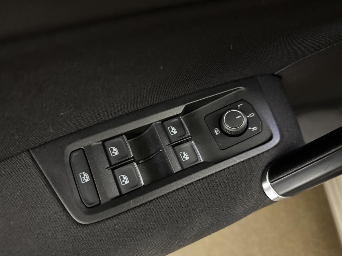 Volkswagen Touran MPV 2,0 l 110 kw