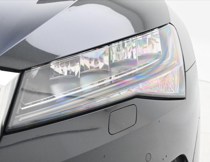 Škoda Superb Liftback 2,0 l 110 kw