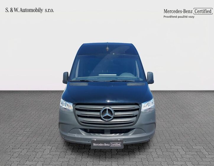 Mercedes-Benz Sprinter 2