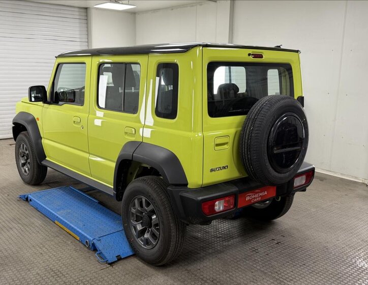 Suzuki Jimny SUV 1,5 l 75 kw