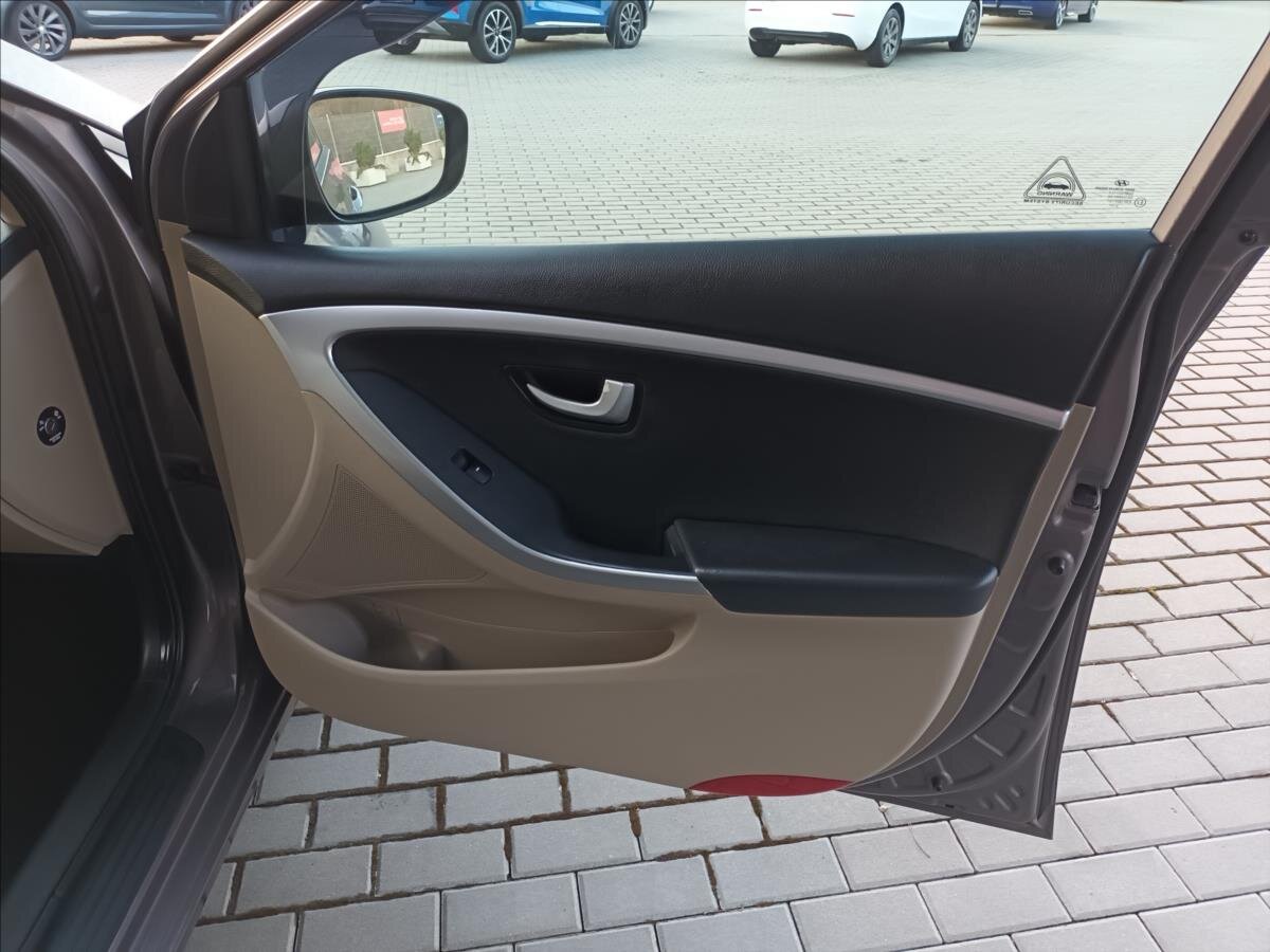 Hyundai i30 Hatchback 1,6 l 88 kw