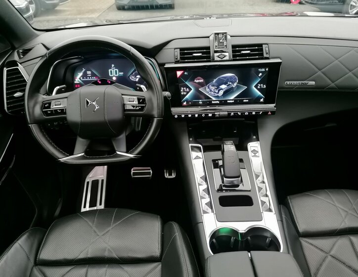 DS Automobiles DS7 Crossback 9