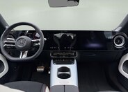 Mercedes-Benz CLA Sedan / Limuzína 1,3 l 120 kw