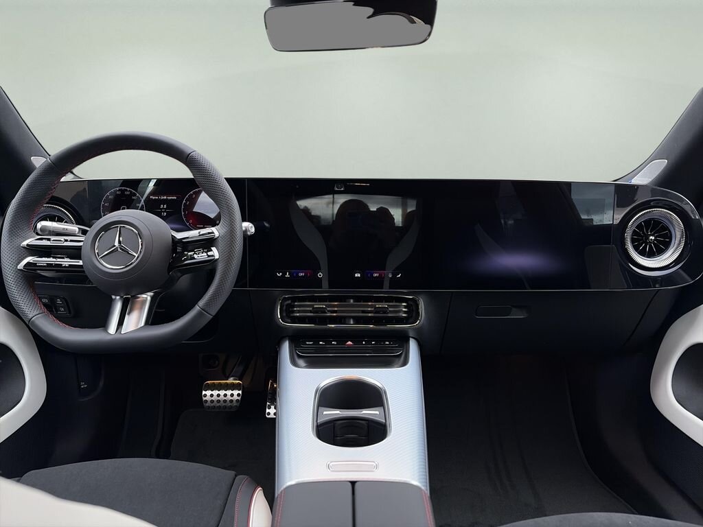 Mercedes-Benz CLA Sedan / Limuzína 1,3 l 120 kw