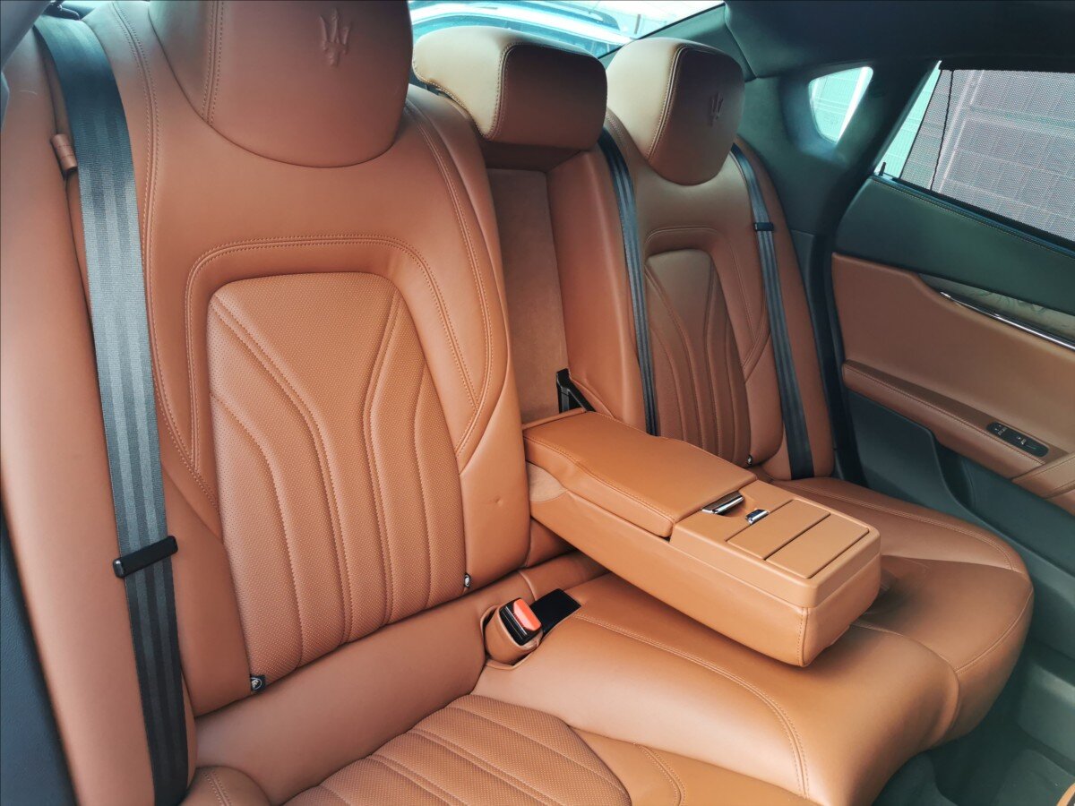 Maserati Quattroporte Sedan 3,0 l 202 kw