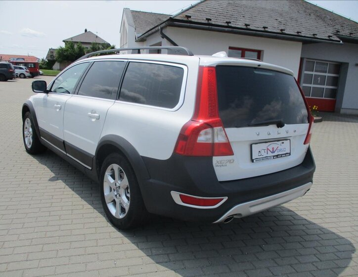 Volvo XC70 3