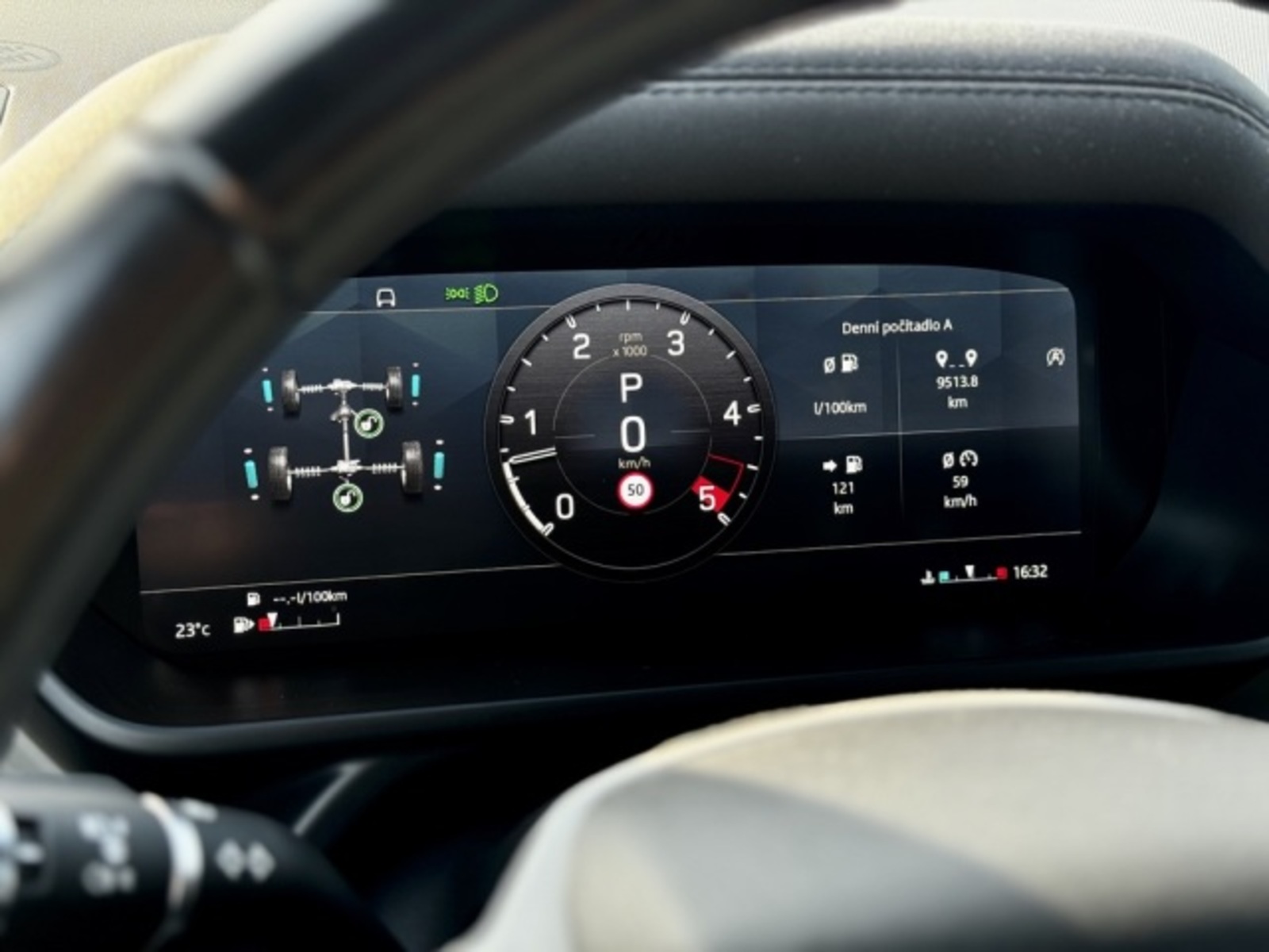 Land Rover Defender 32