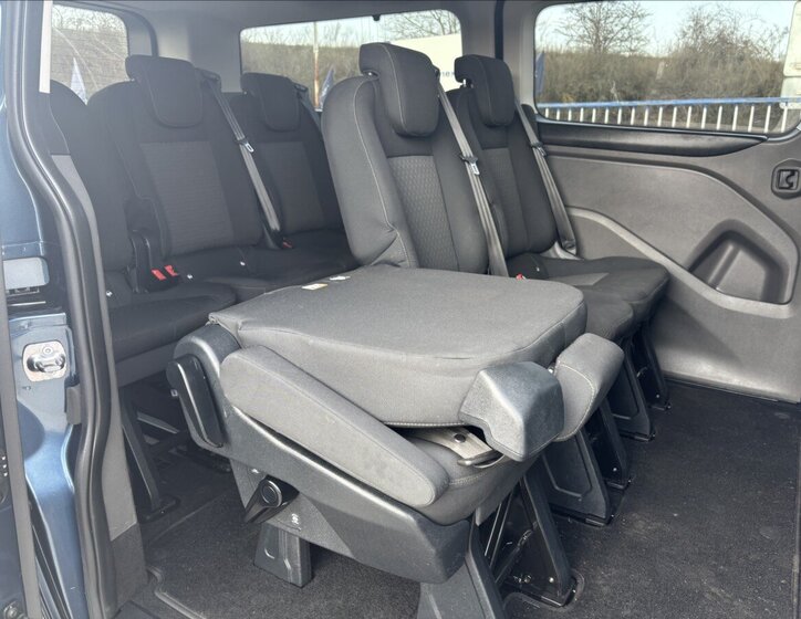 Ford Tourneo Custom Kombi 2,0 l 136 kw