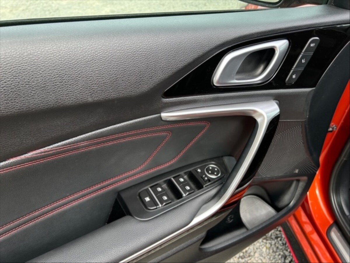 KIA ProCeed Hatchback 1,6 l 150 kw
