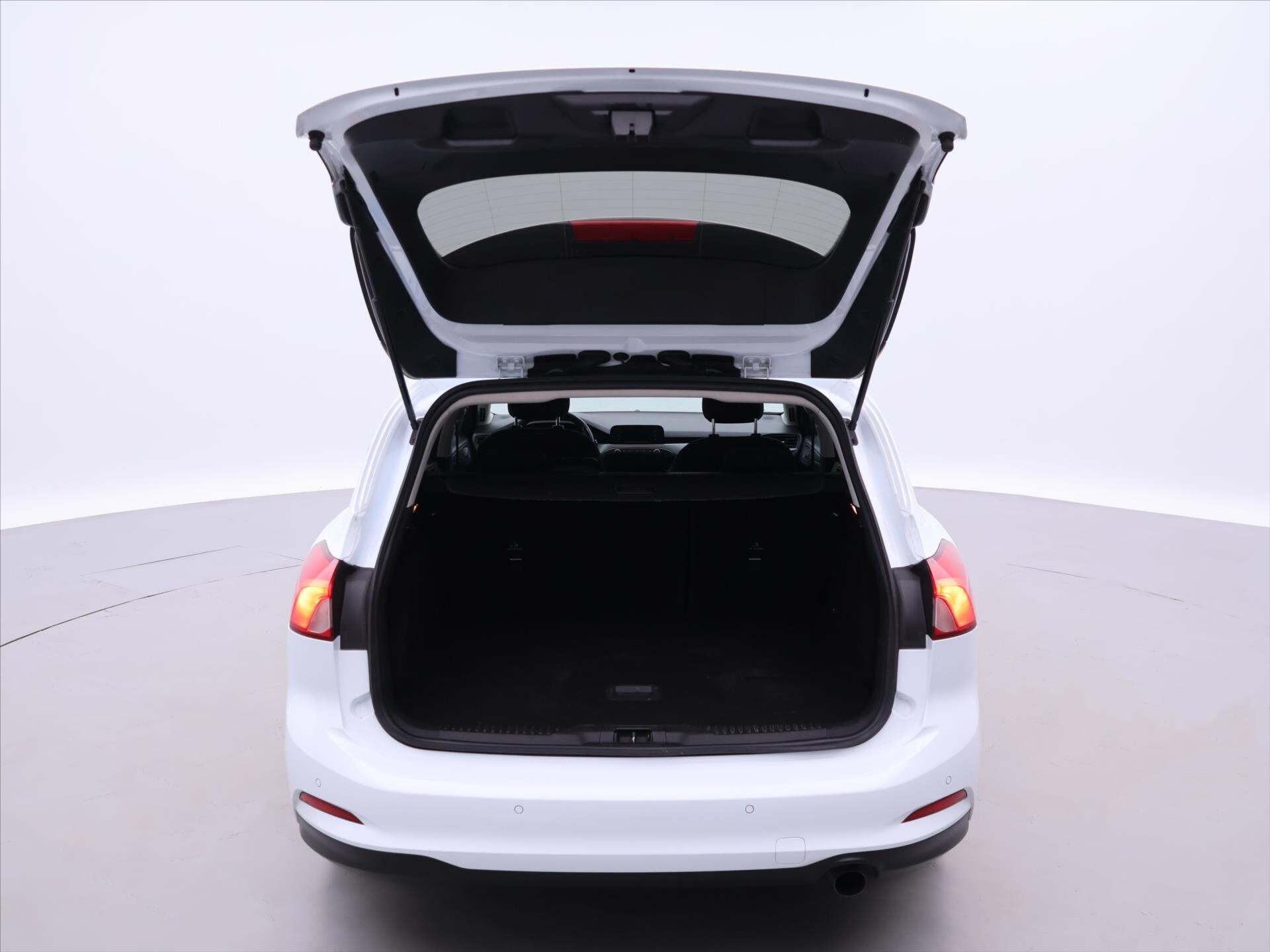 Ford Focus Kombi 999,0 74 kw