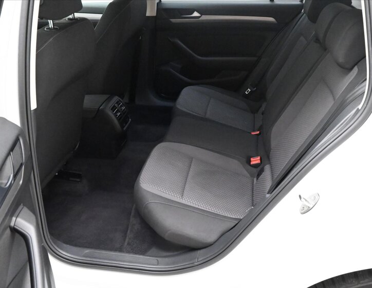 Volkswagen Passat 14