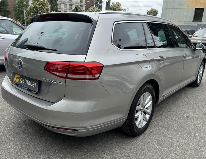 Volkswagen Passat 11