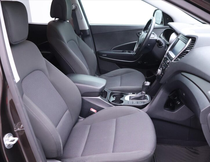 Hyundai Santa Fe SUV / Terénní 2,2 l 147 kw