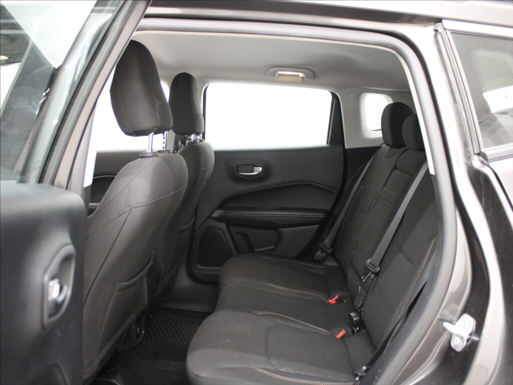 Jeep Compass SUV / Terénní 1,6 l 88 kw