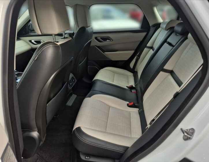 Land Rover Range Rover Velar 10