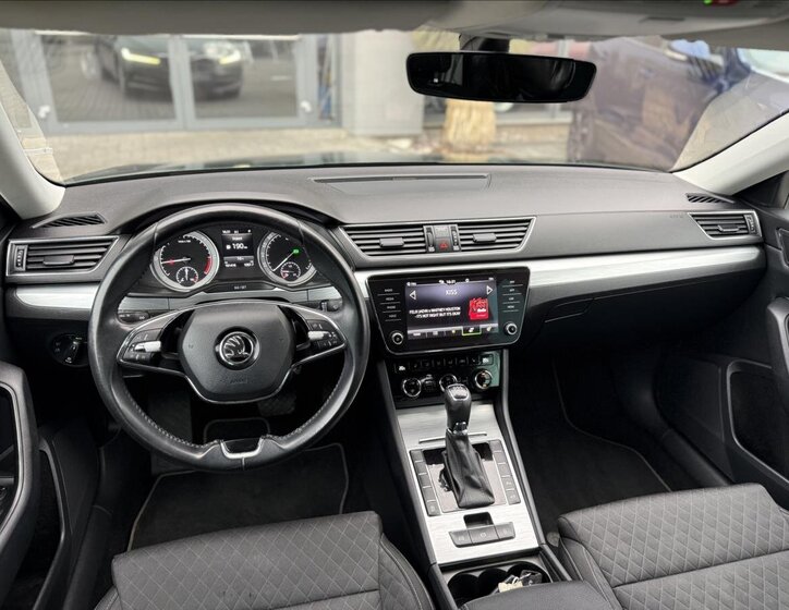 Škoda Superb Kombi 2,0 l 110 kw