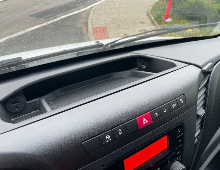 Iveco Daily Skříň 2,3 l 0