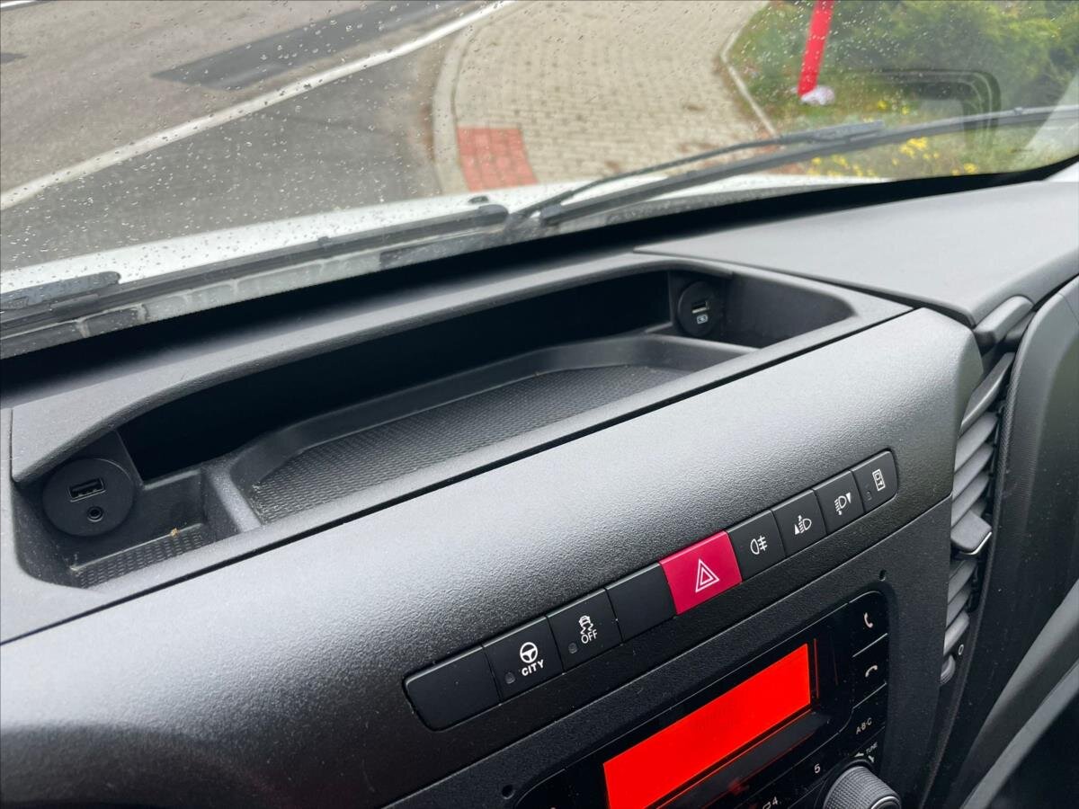 Iveco Daily Skříň 2,3 l 0