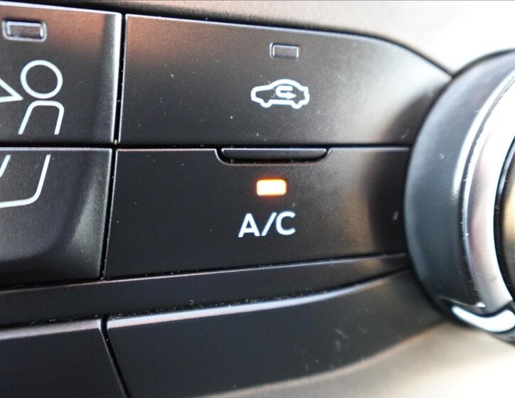 Ford Transit Custom Ostatní 2,0 l 77 kw