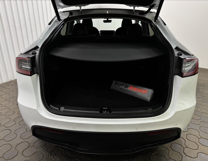 Tesla Model Y SUV 0,0 378 kw