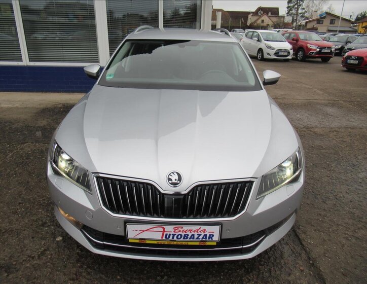 Škoda Superb Kombi 2,0 l 110 kw