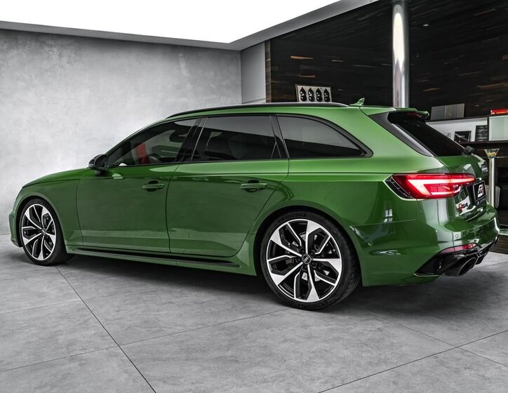 Audi RS4 Kombi 2,9 l 331 kw