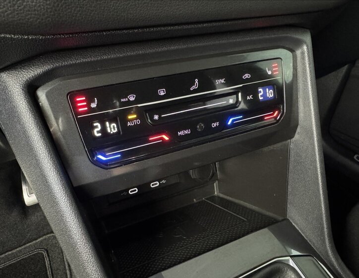 Volkswagen Tiguan SUV / Terénní 1,5 l 110 kw