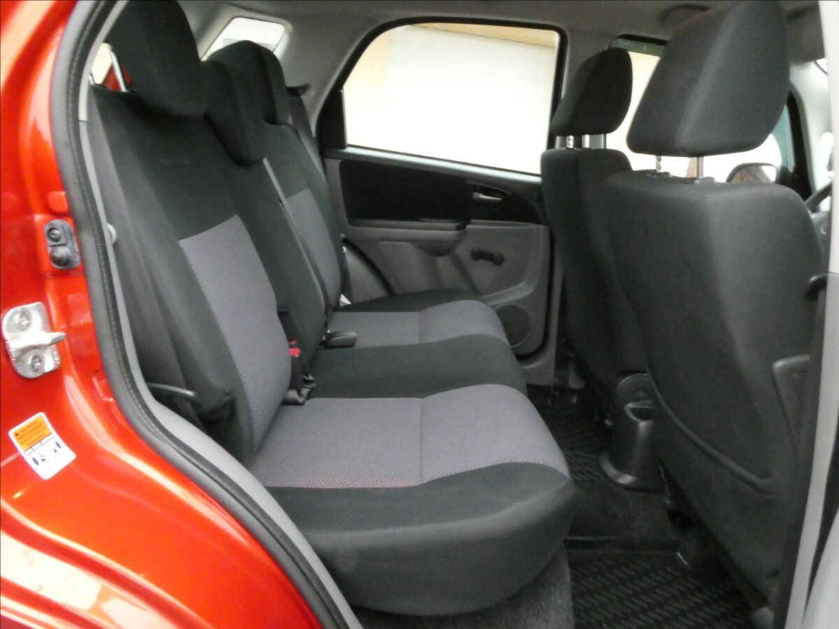 Suzuki SX4 Hatchback 1,6 l 79 kw