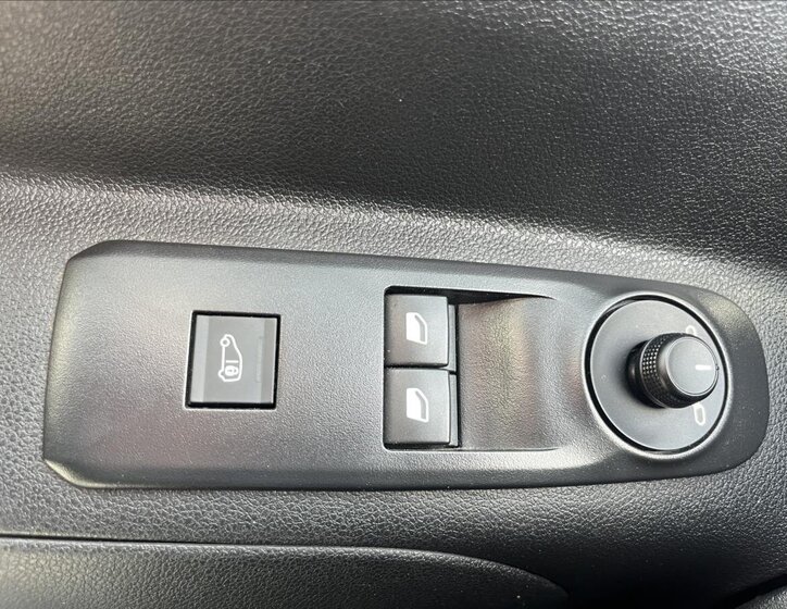 Peugeot Partner Skříň 1,5 l 75 kw