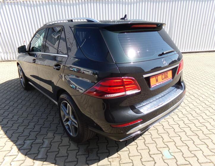 Mercedes-Benz GLE 7