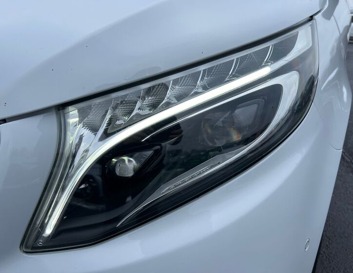 Mercedes-Benz Třídy V 9