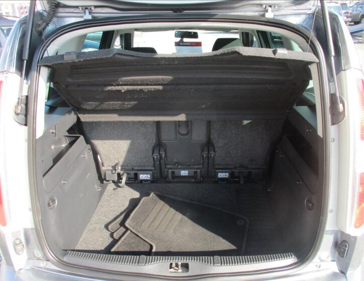 Škoda Roomster MPV 1,4 l 63 kw