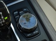 BMW X5 SUV / Terénní 3,0 l 230 kw