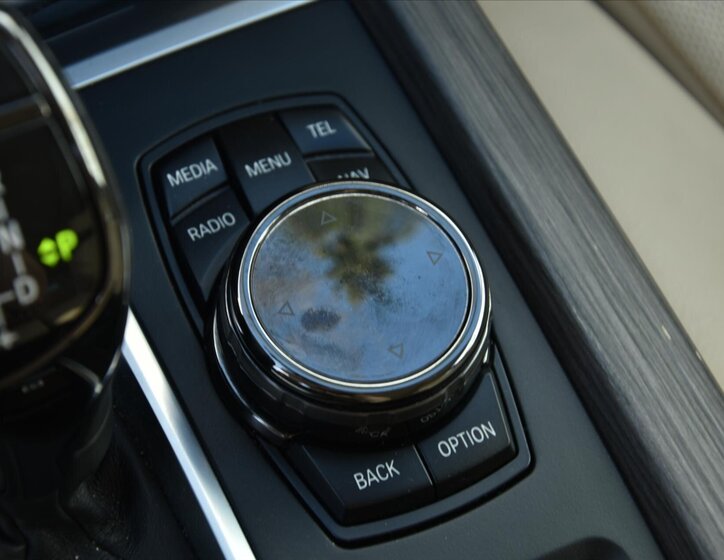 BMW X5 SUV / Terénní 3,0 l 230 kw