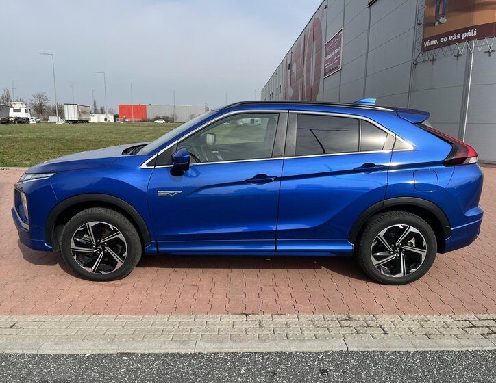 Mitsubishi Eclipse Cross SUV / Terénní 2,4 l 72 kw