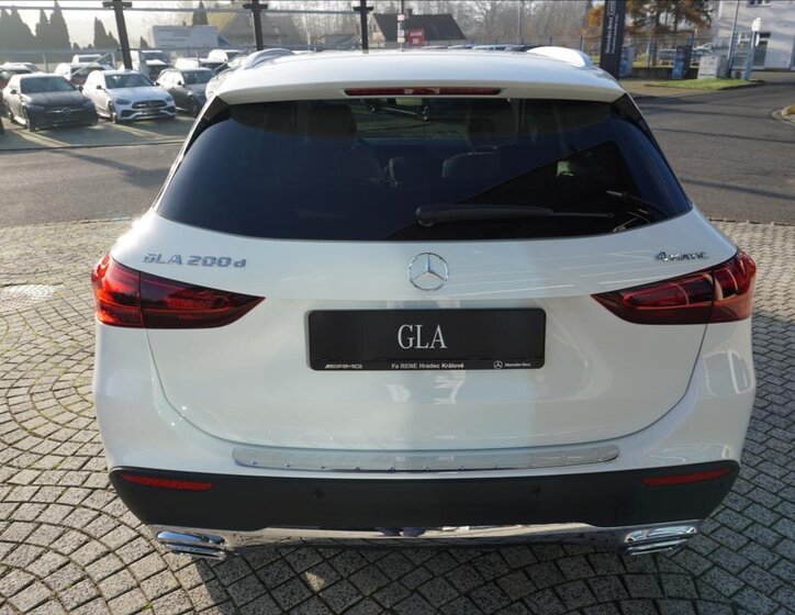 Mercedes-Benz GLA SUV 2,0 l 110 kw