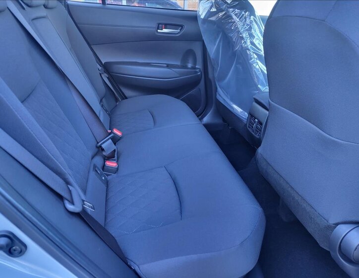 Toyota Corolla Cross 10