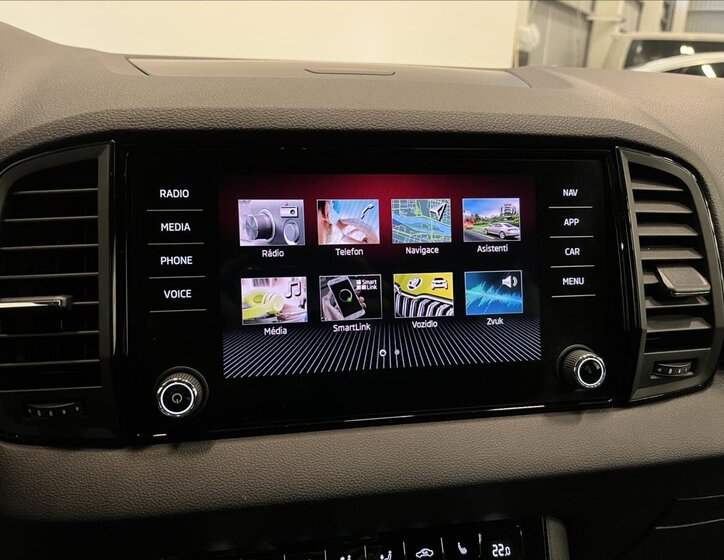 Škoda Karoq SUV 1,5 l 110 kw