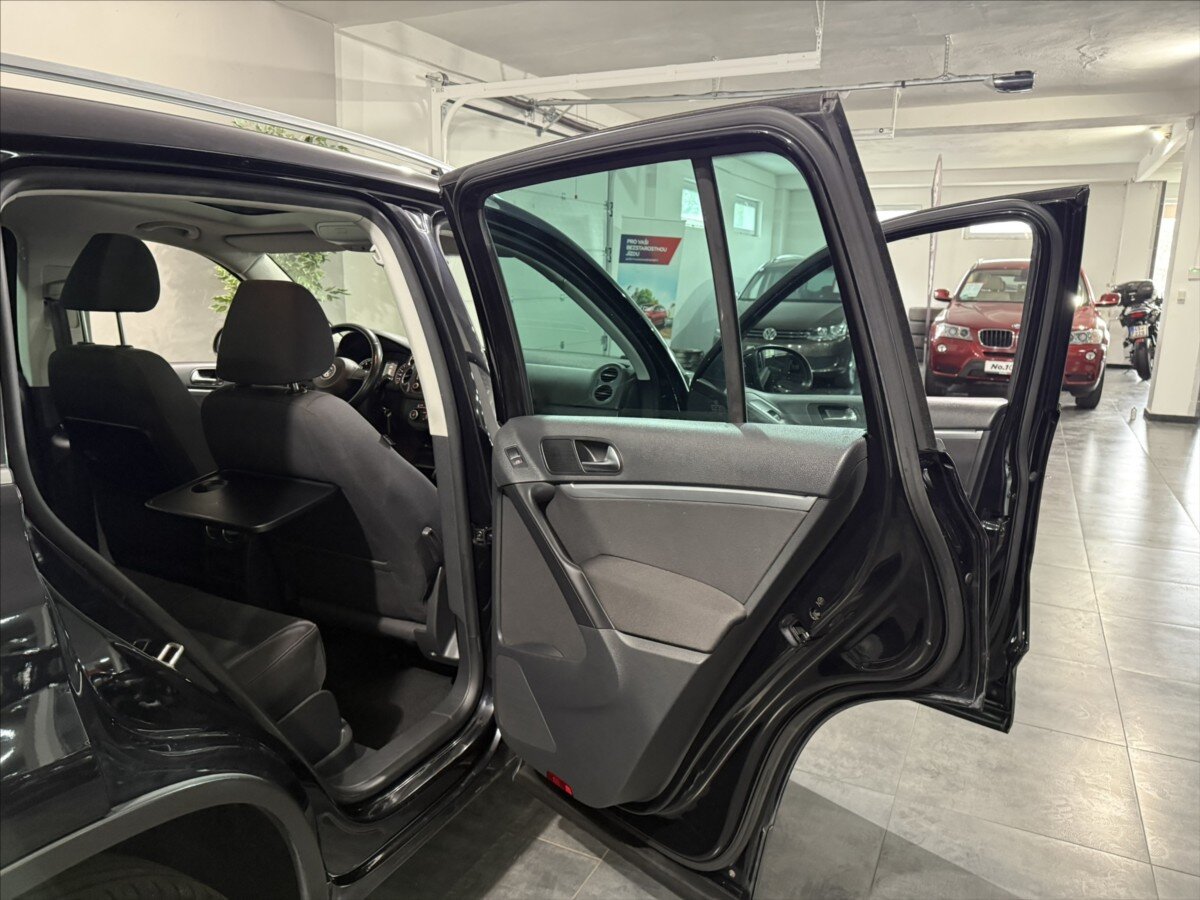 Volkswagen Tiguan SUV / Terénní 1,4 l 118 kw