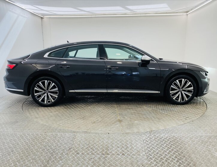 Volkswagen Arteon Liftback 2,0 l 140 kw